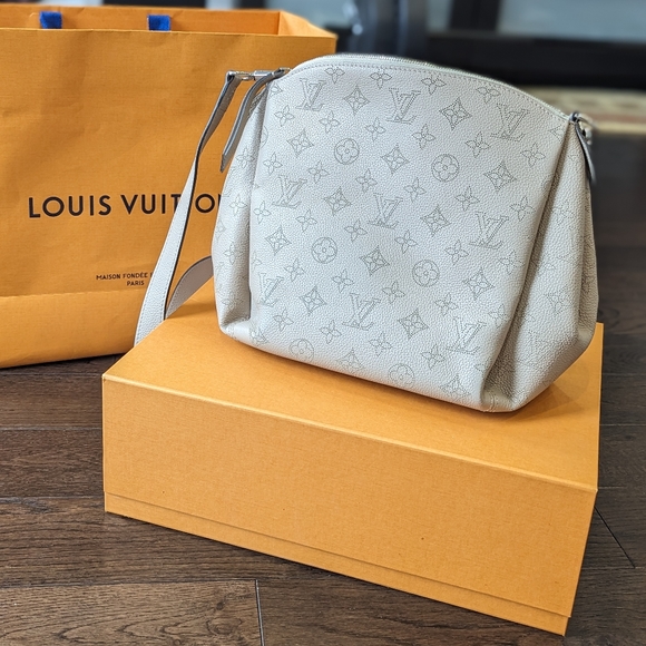 Authentic LV Malina Babylon in Galet - Picture 5 of 9